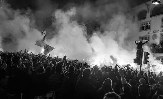 人物活动,天空,图画,失事飞机,熊熊烈火,火环1 人物活动,天空,图画,失事飞机,熊熊烈火,火环1