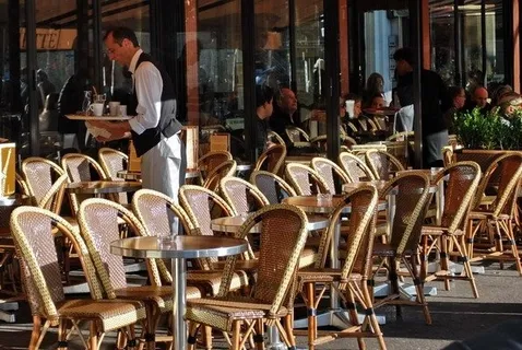 健身俱乐部,管乐团,椅子,街道,男子