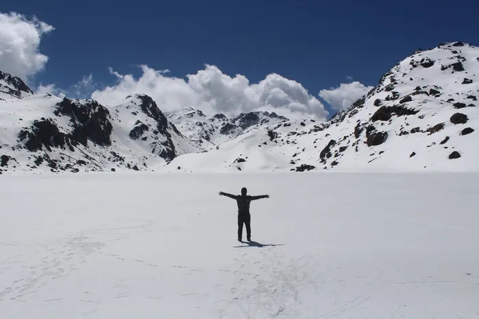 尼泊尔，Langtang，徒步旅行，尼泊尔徒步旅行，雪