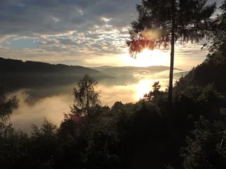 多瑙河，多云，河流，日落，傍晚的天空