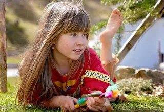 人类，儿童，女孩，脸，金发，长长的头发，印度