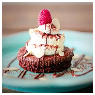 Kladdkaka，覆盆子，奶油