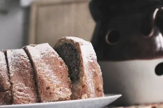 面包,螺栓,山楂类制品,炸松肉,伴手礼,桌上的蛋糕片