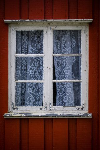 在老建筑中的窗口