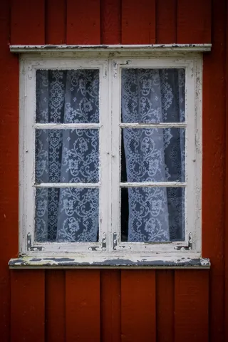 在老建筑中的窗口