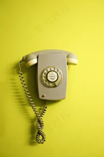 车钥匙,打火机,腰带,钥匙扣,钥匙串,挂墙电话