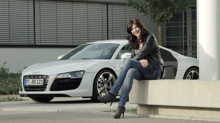 女商人，奥迪，R8，V10，跑车