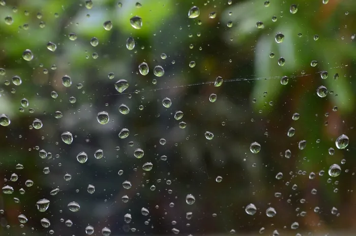 雨滴，滴水，一滴水，窗户，玻璃，径流
