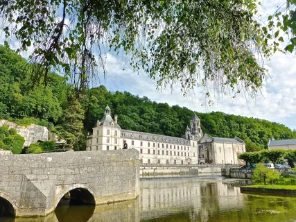 布兰托姆(Brantome),多伦河(Dronhe River),马鲁阿特(Marouatte),城堡,威尔 布兰托姆(Brantome),多伦河(Dronhe River),马鲁阿特(Marouatte),城堡,威尔