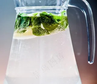 柠檬水，投手，石灰，茶点，饮料，饮料