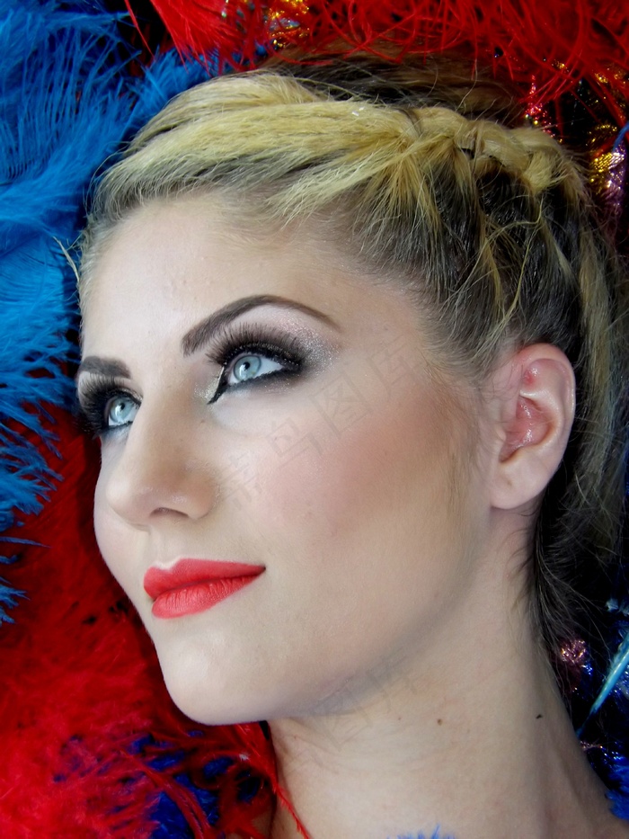 女孩，金发，蓝眼睛，美女，肖像，羽毛