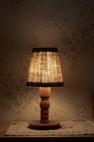 床头柜灯，灯，床头柜，照明