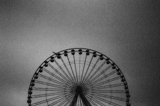 游乐场,电风扇,书本,文字图片,图画,摩天轮的黑白图像