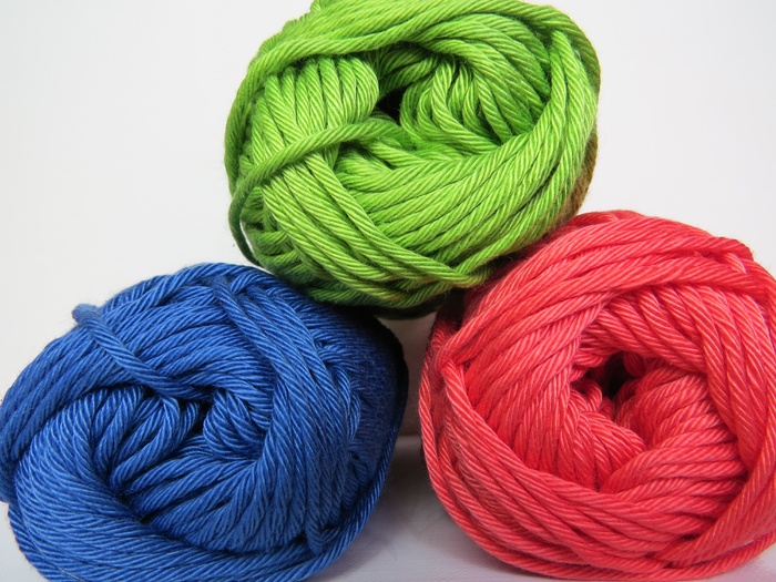 羊毛，猫的摇篮，针织，手工劳动，蓝色，缠结，红色