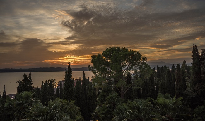 加尔达湖，意大利，日落，旅行，蓝色，水，旅游