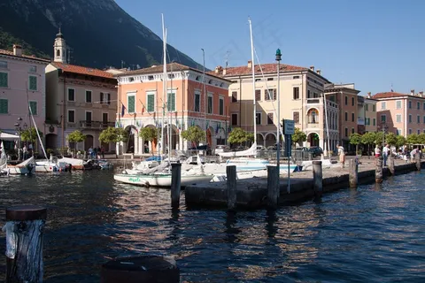 加尔尼亚诺，加尔达，端口，地方，房屋，码头，船舶