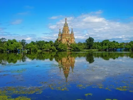 俄罗斯,圣彼得堡俄罗斯,彼得夏宫,庙,景点 俄罗斯,圣彼得堡俄罗斯,彼得夏宫,庙,景点