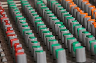 混音器，放大器，放大器，功率混合器，控制器，音频