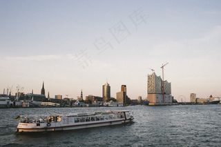 江河,港口码头,海洋,军舰,轮船,易北河上的船