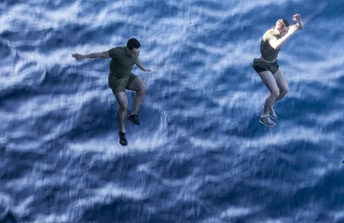 游泳，海洋，跳跃，大海，水，蓝色，船