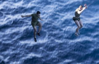 游泳，海洋，跳跃，大海，水，蓝色，船