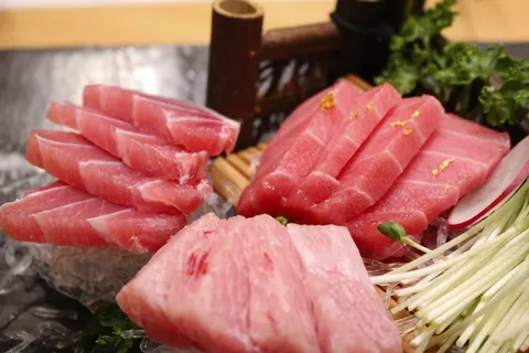 时间,寿司,金枪鱼 时间,寿司,金枪鱼