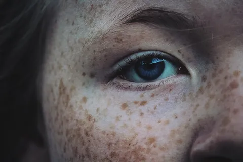 脸，眼睛，女孩，雀斑，肖像