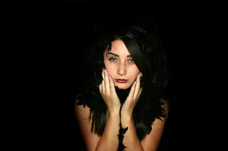 女孩，肖像，绿眼睛，美女，羽毛，雪花