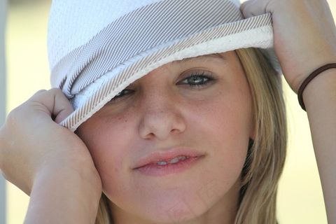 女孩，帽子，播放，脸，眼睛，绿色，肖像