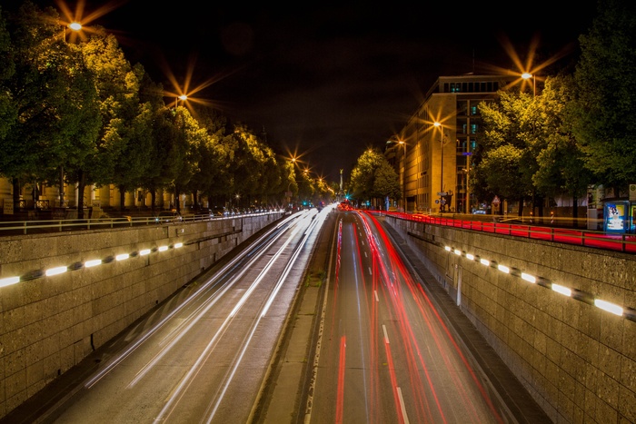 慕尼黑之夜，道路，汽车，光迹，光迹