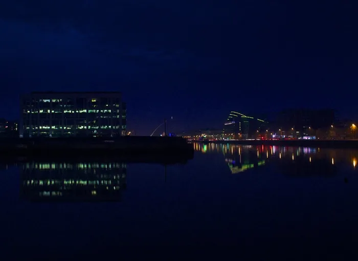都市夜景,夜景摄影,夜景照明,夜景工程,湖泊,海上夜水都柏林