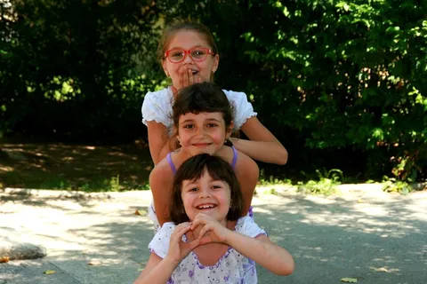 女孩，孩子们，播放，欢乐，微笑，幸福，儿童