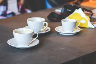 杯，杯，白色，咖啡，早上，表，餐厅