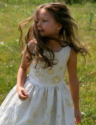 女孩，长长的头发，动态，微笑，美女，夏天，儿童