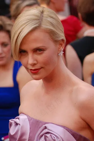 查理兹·塞隆（Charlize Theron），女演员，制片人和时装模特