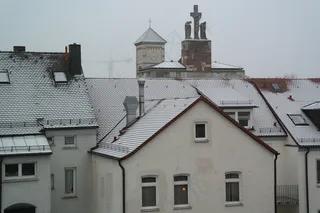 房屋，城市，公寓，教堂，有雾，寒冬，寒冷