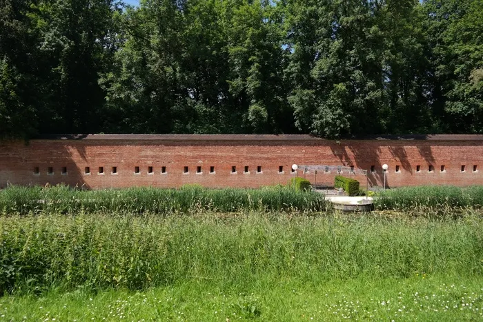 Glacis，公园，新乌尔姆，Glacis公园，草地，墙