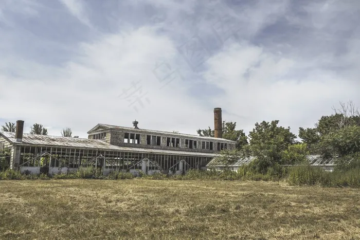 天空,树,风景,草地,居民楼,建筑破旧工厂
