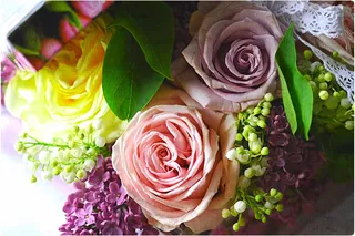 花束，玫瑰，Liliac，春天，鲜花