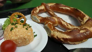 啤酒花园，巴伐利亚小吃，布雷兹，微风，奥巴兹达