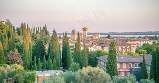 加尔达湖，锡尔苗内，意大利，旅行，旅游，欧洲