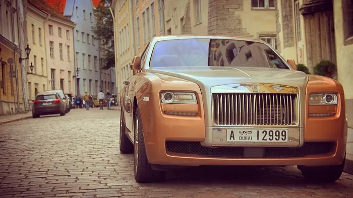 爱沙尼亚，跑车，塔林，街，公园，日期，城市