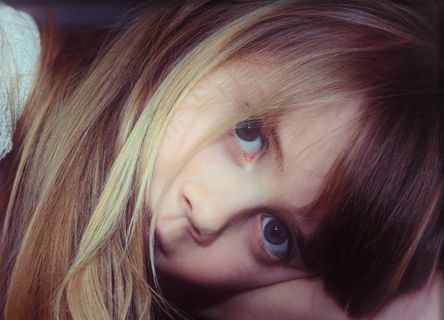 儿童,女孩,脸,长长的头发,查看,复古的外观 儿童,女孩,脸,长长的头发,查看,复古的外观