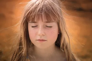 人，人的，女性，女孩，金发，长长的头发，脸