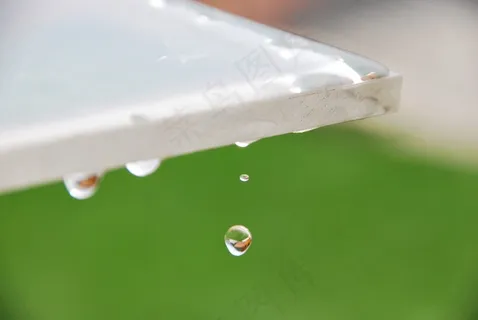 水，宏，下降，下降，性质，液体，颜色