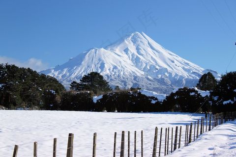 塔拉纳基山，山，雪山，雪，冬天