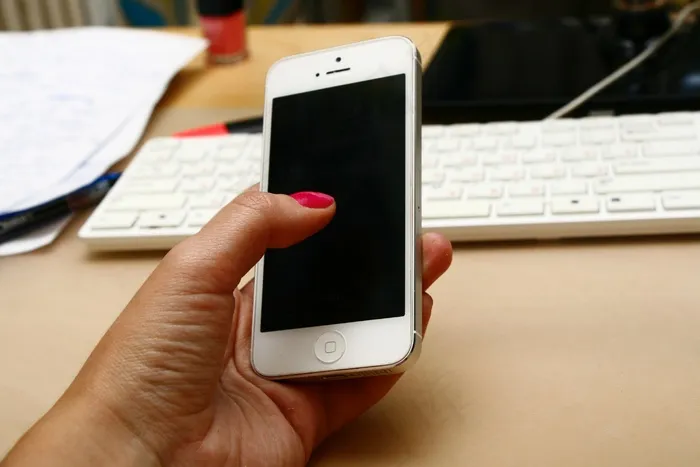 手机，Iphone，电话的手，电话，在工作中