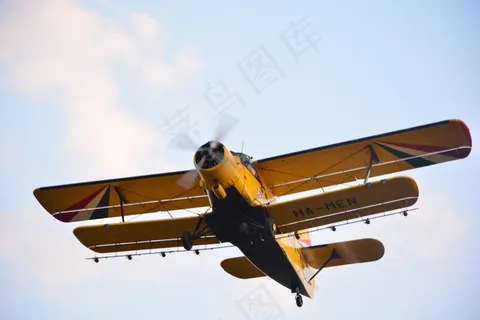 飞行，喷涂，飞行