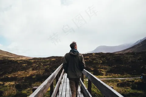 徒步旅行，家伙，男子，男性，自然，后视图，景观