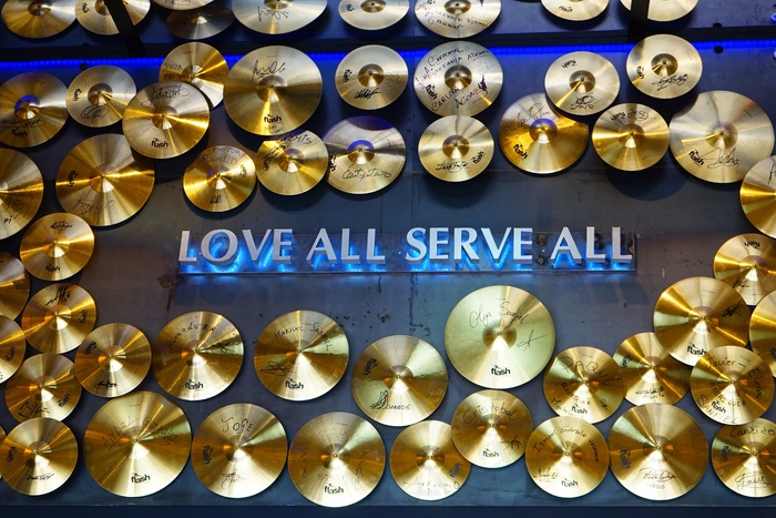 唱片，金唱片，金唱片，签名唱片，硬石餐厅